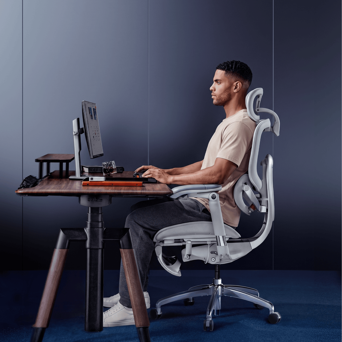 Doro C300 Ultra V2 Zero-Gravity Ganzkörper-adaptiver ergonomischer Stuhl